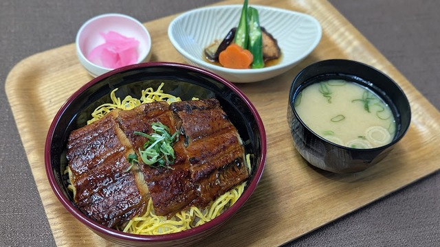 鰻丼ぶり